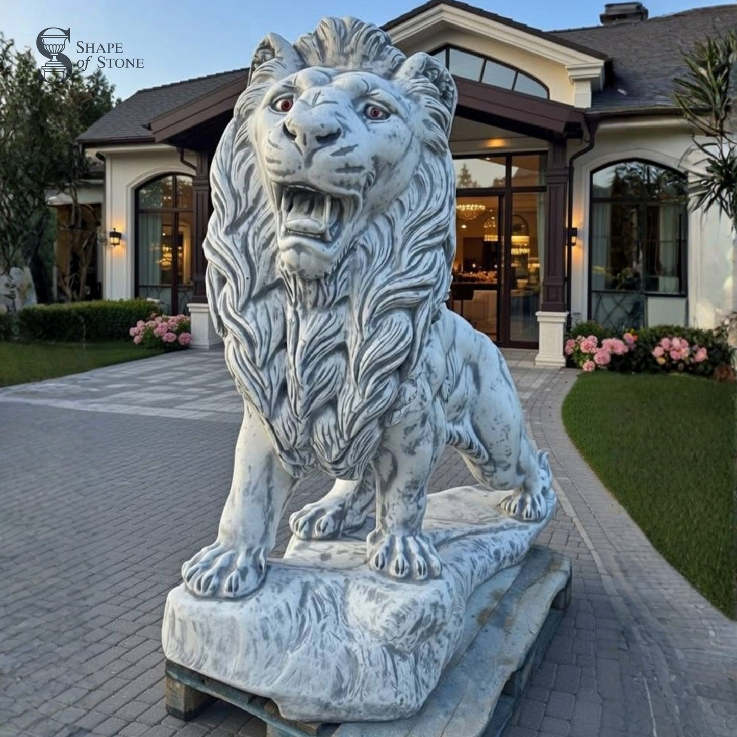 Majestic Lion Statue – Reconstituted Stone Garden Ornament